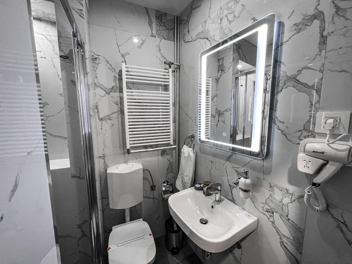 Hotel Laktaši Kültér fotó
