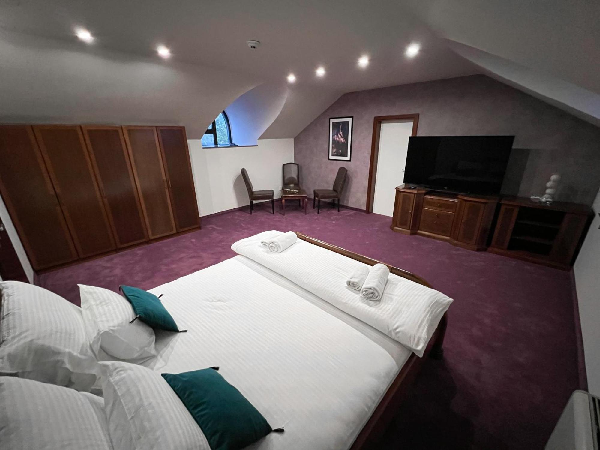 Hotel Laktaši Kültér fotó