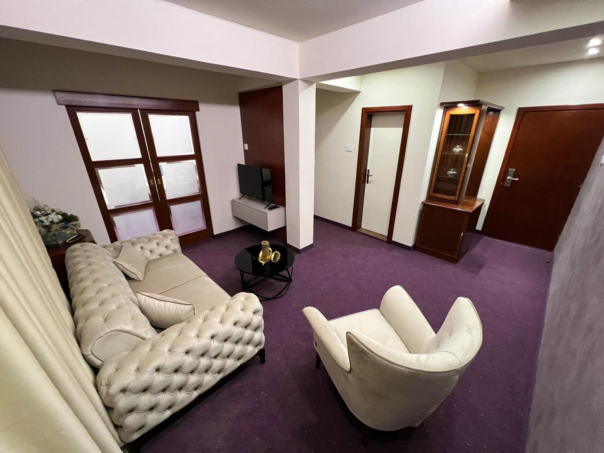 Hotel Laktaši Kültér fotó