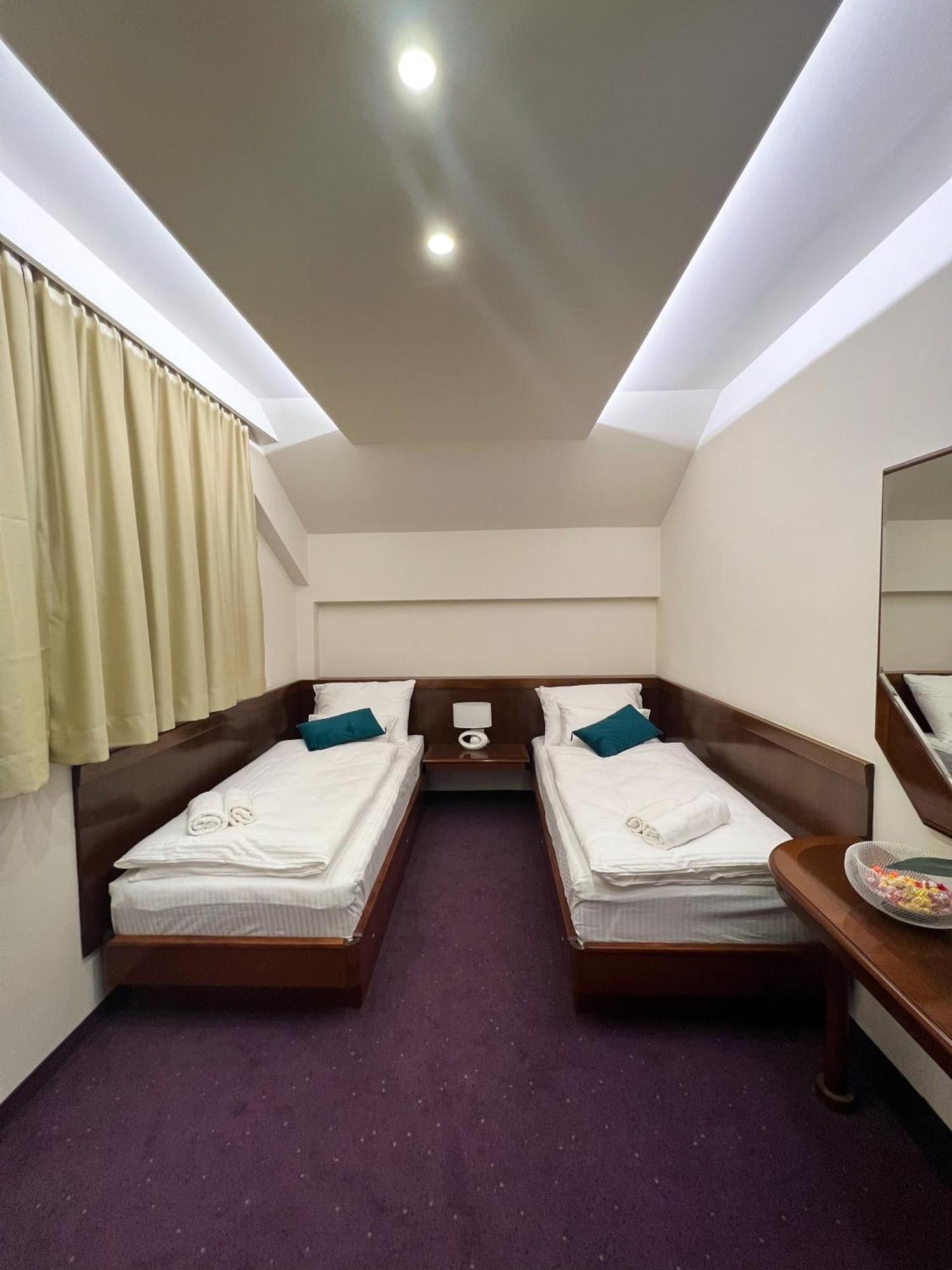 Hotel Laktaši Kültér fotó